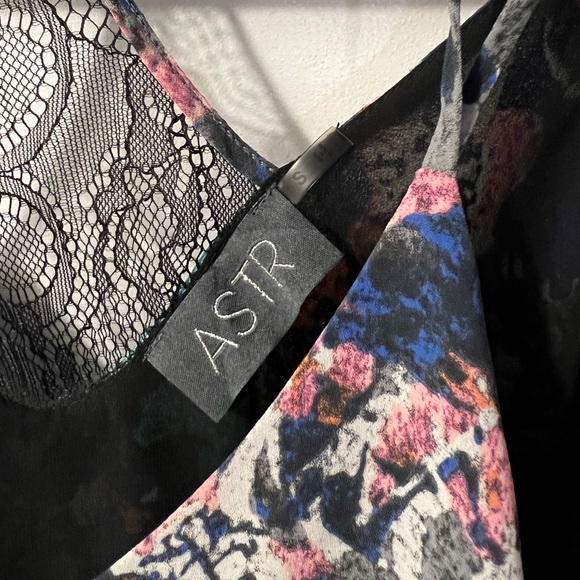 ASTR Multicolor Tank - Picture 3 of 4